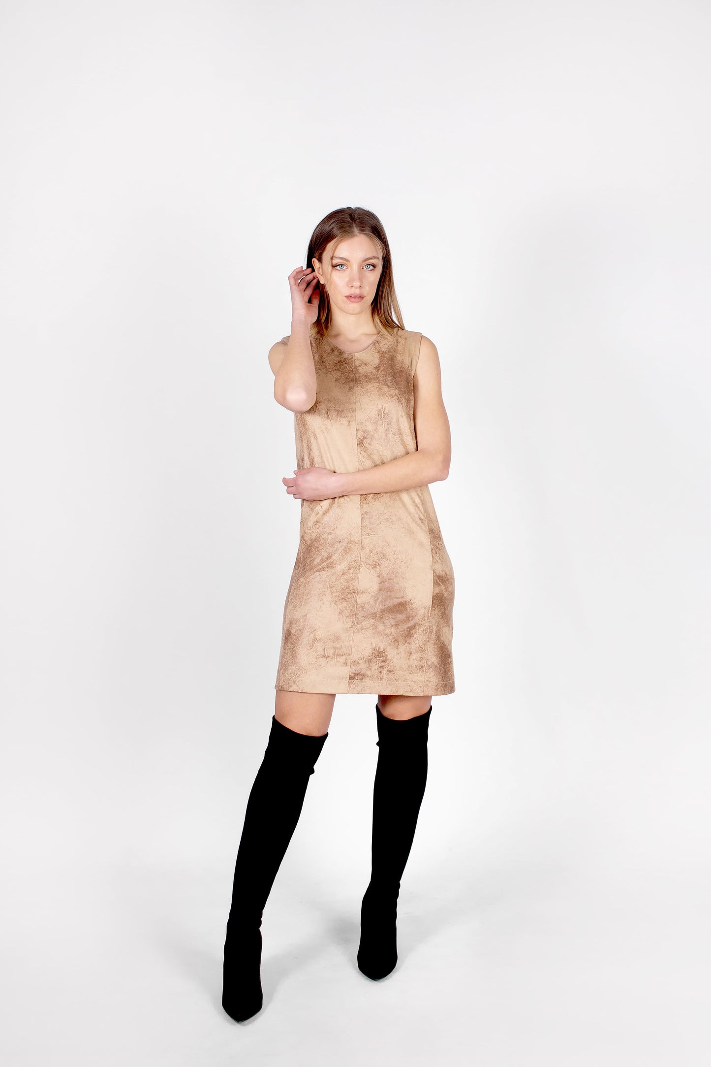 Abitino smanicato donna