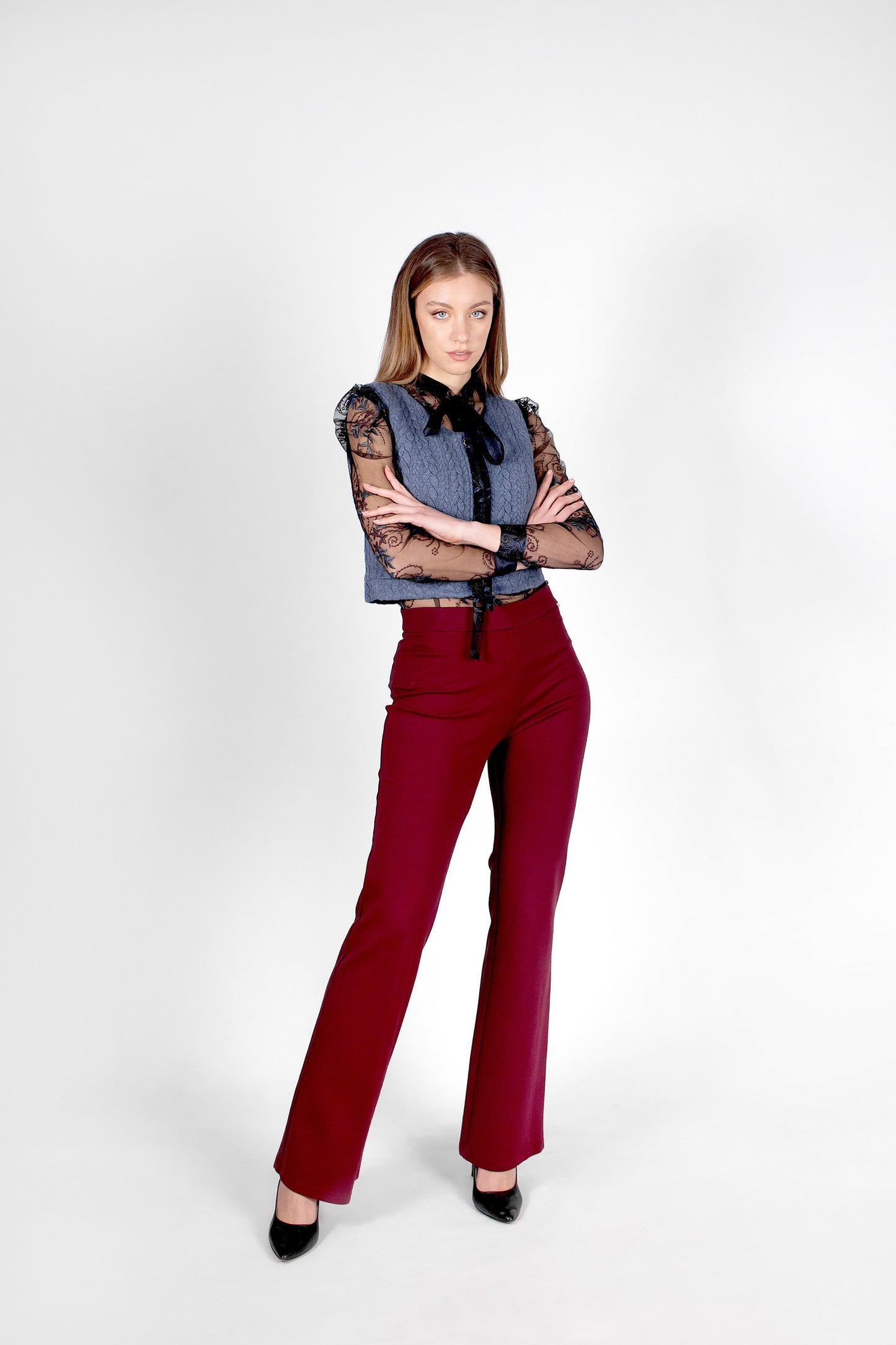Pantalone in tessuto stretch donna