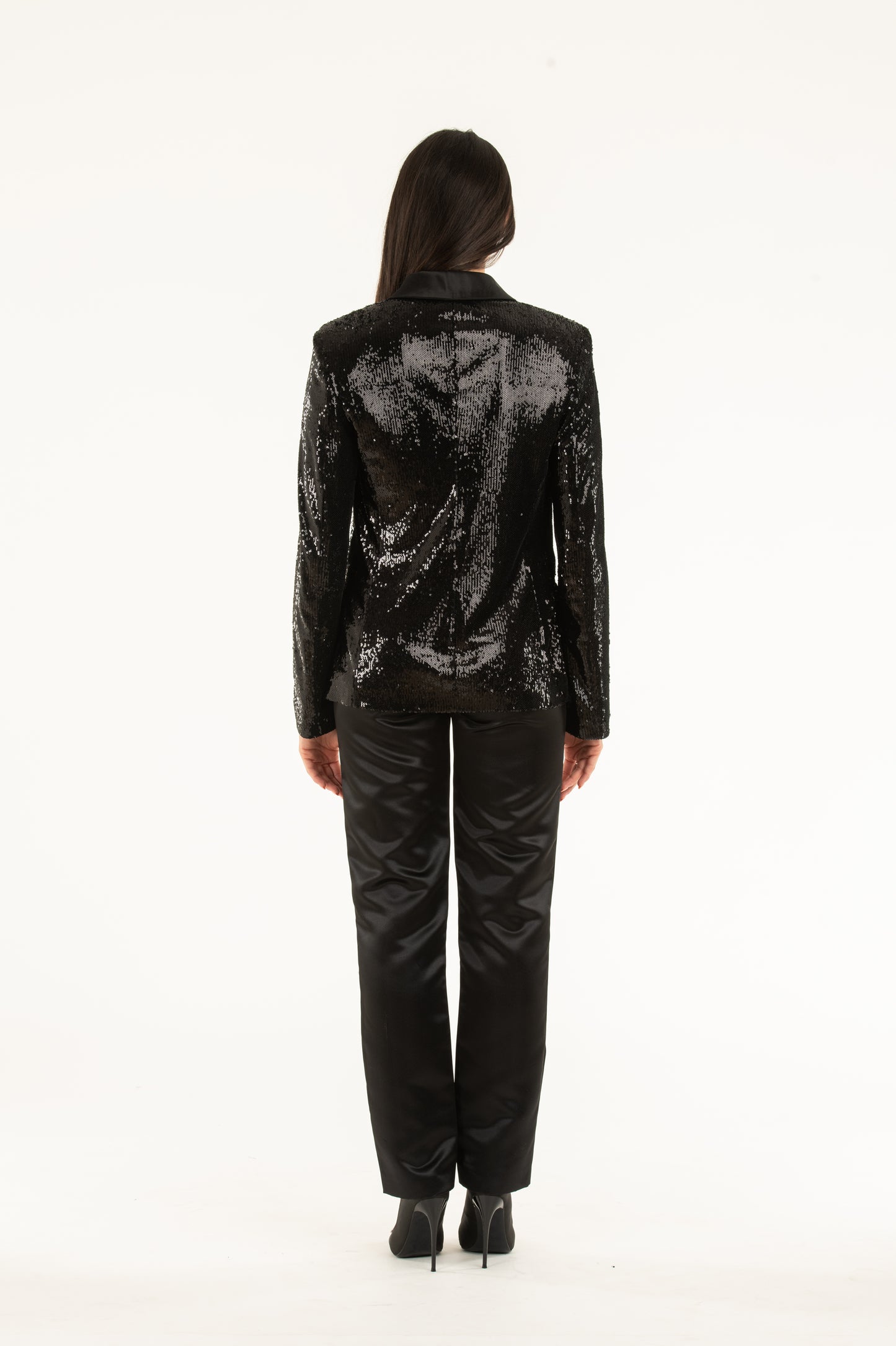 Smoking donna in Paillettes